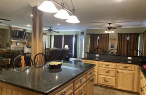 Negreet House | HEAVEN ON EARTH TOLEDO BEND LAKE HOUSE