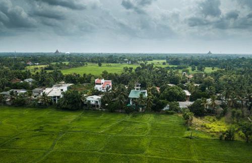 Anuradhapura Bed & Breakfast | Heaven Upon Rice Fields