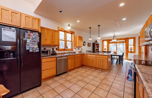 McHenry House | Heavenly Haven: Lake Area, Hot Tub, Fire Pit, Gas Grill!