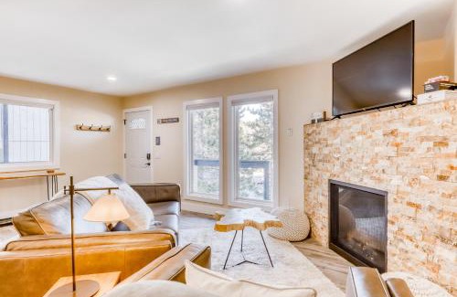 Tahoe Village Apartment | Heavenly Hideaway