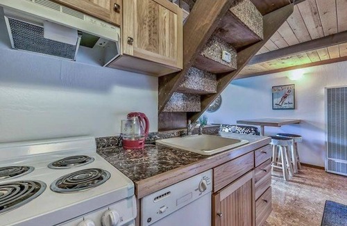 Tahoe Village Apartment | Heavenly Lake Tahoe + Views From The Top