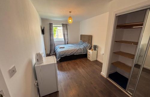 Leytonstone House | Heavenly Nest Leytonstone London service accommodation