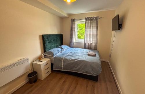 Leytonstone House | Heavenly Nest Leytonstone London service accommodation