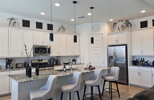 Maryvale House | Heavenly Oasis Home
