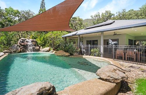 Wangetti House | Heavens Gates - Privacy Near Ellis Beach