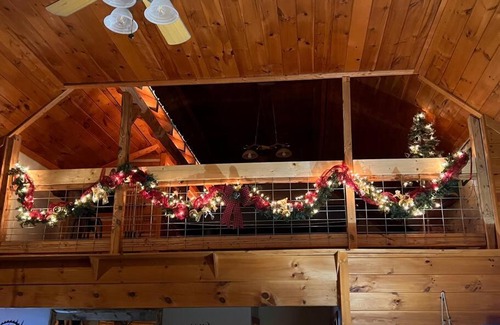 Dunlap House | Heaven’s View Lodge, Pool, Pet Friendly