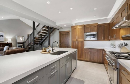 Heber House | Heber Hideaway: Exquisite Home|New Hot Tub