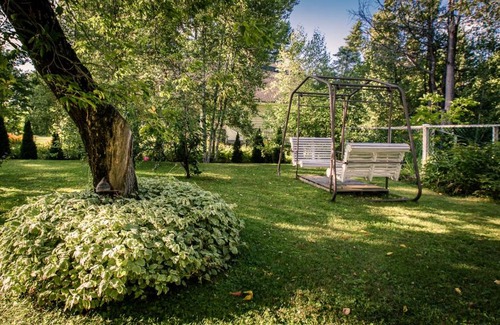 Scotstown Bed & Breakfast | Hebergement Le Scott