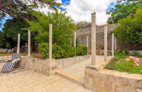 Pile House | Hedera Estate, House Hedera V