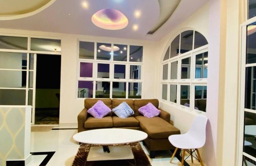 Fuvahmulah House | Hedheykuri Residence