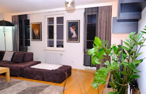 Visoko House | HEDONA
