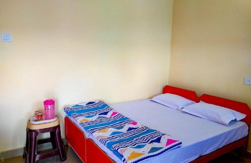 Narainkoti Bed & Breakfast | Heera Bed & Breakfast by StayApart