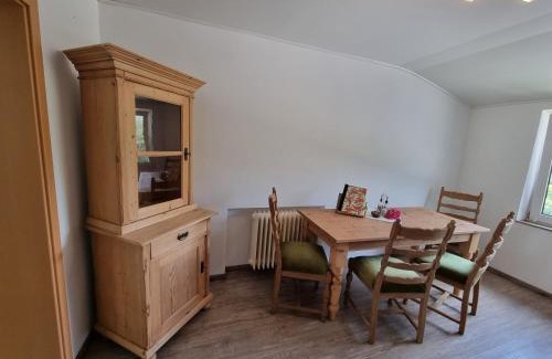 Weeze Apartment | Heeser Hof - Urlaub im Grünen
