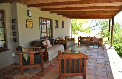 Op-die-Berg House | Heidedal Self-catering Guest House