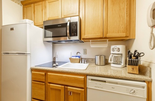 June Lake Condo | Heidelberg Inn
