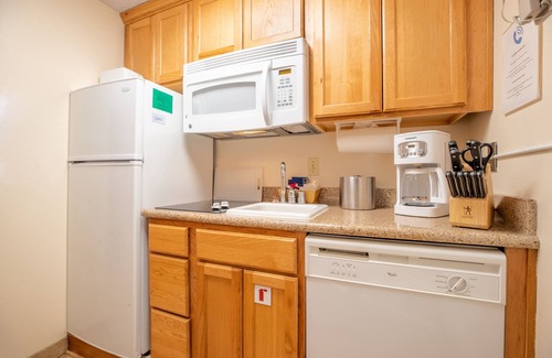June Lake Condo | Heidelberg Inn