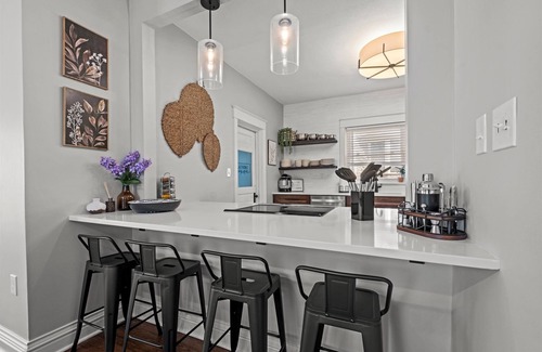 South Hyde Park House | Heights At Hyde Park w/3 full bath