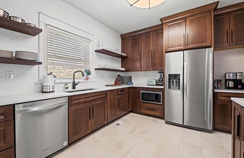 South Hyde Park House | Heights At Hyde Park w/3 full bath