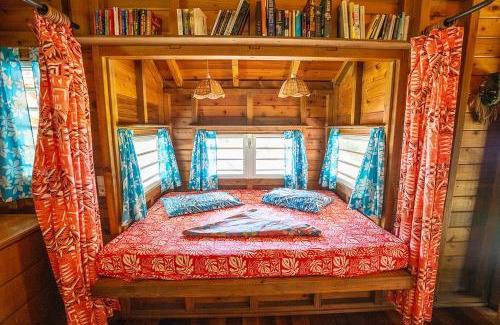 Ha'apiti House | Heimanarii's Lodge - Fare Manu