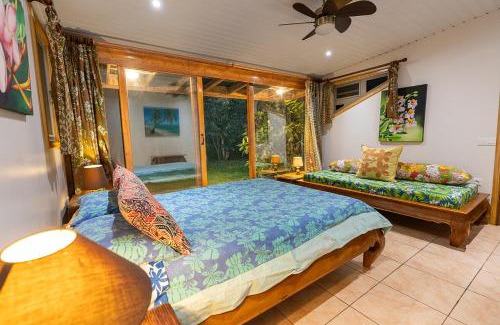 Ha'apiti House | Heimanarii's Lodge - Fare Tiare