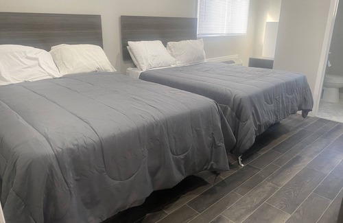 Kingwood Hotel | Heldreth Motel