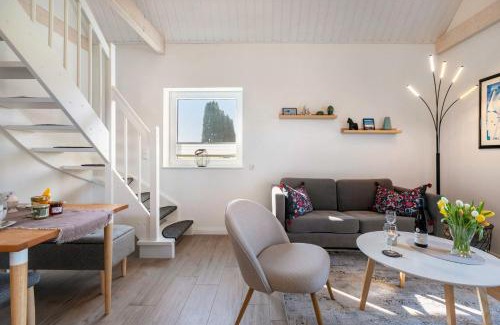 Woehrden House | Helgohuus
