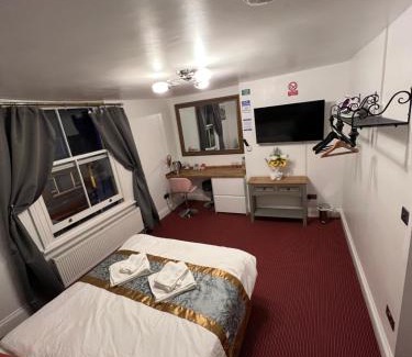 Whitby House | HELIN’s Cottage