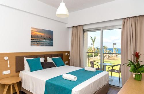 Chlorakas Hotel | Helios Bay Hotel and Suites