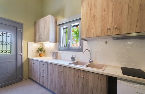 Eresos-Antissa Apartment | Heliotopos