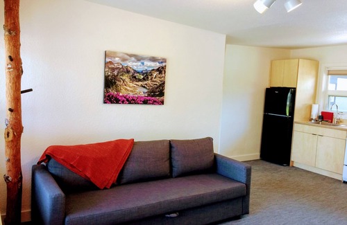 Columbia Hotel | Heliotrope Hotel