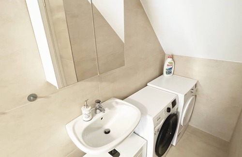 Hamm Apartment | Helle 3 Bett Wohnung mit Terrassenbereich Zentral in Hamm Bockum-hövel
