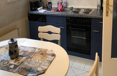 Karnitz Apartment | Helle Sonnige Ferienwohnung in Ruhiger Lage an der Schoritzer Wiek
