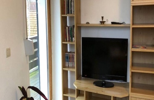 Karnitz Apartment | Helle Sonnige Ferienwohnung in Ruhiger Lage an der Schoritzer Wiek