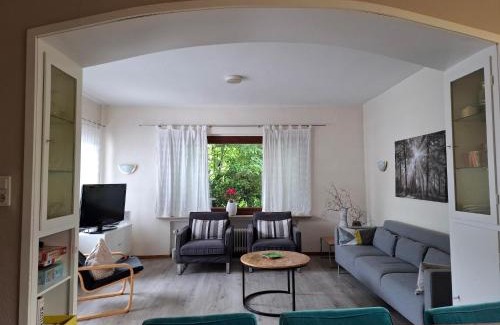 Schwalefeld Apartment | Helle Wohnung bei Willingen mit Terrasse