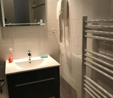 Le Mas Apartment | Hellebore