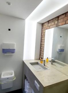 Mannheim City Centre House | Helles Zimmer im Loft