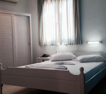 Paros Hotel | Helliniko Hotel