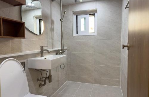 Jeungsan-dong Apartment | Hello, John - Remodeling, 1 minute walk from DMC Station, Good access to Hongdae, Han River