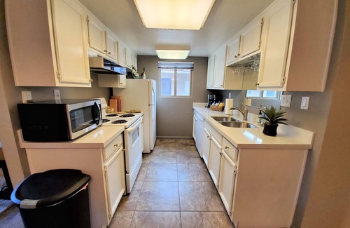 South Scottsdale Condo | Hello Scottsdale! Heated pool-Walk to Scottsdale Fashion Square!