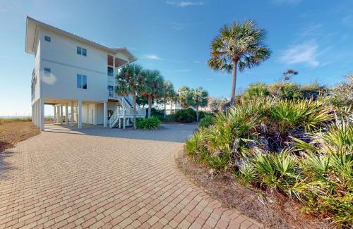 Plantation House | Hello Sunshine