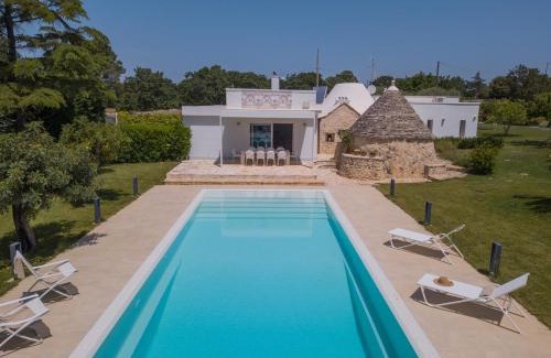 Gioia del Colle Villa | HelloAPULIA - Design Trulli Sampaolo with private pool