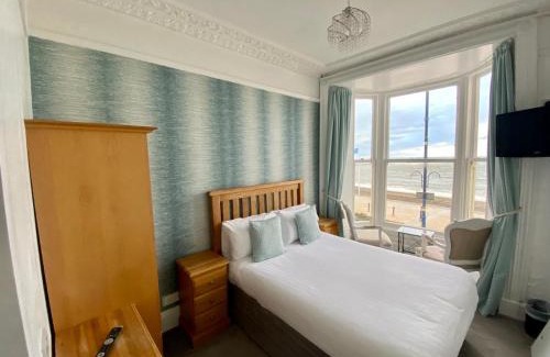 Aberystwyth Bed & Breakfast | Helmsman Guesthouse