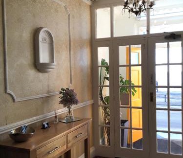 Aberystwyth Bed & Breakfast | Helmsman Guesthouse