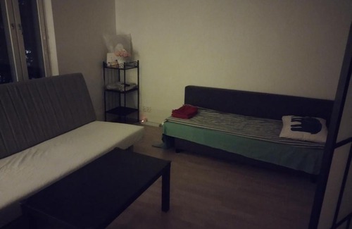 Myyrmaki House | Helsinki Private-Yksityinen-Частный Room in Shared Apartment into Airport-BusTrain Station-University