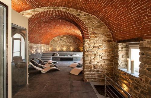 Cremolino Bed & Breakfast | Hemanaire