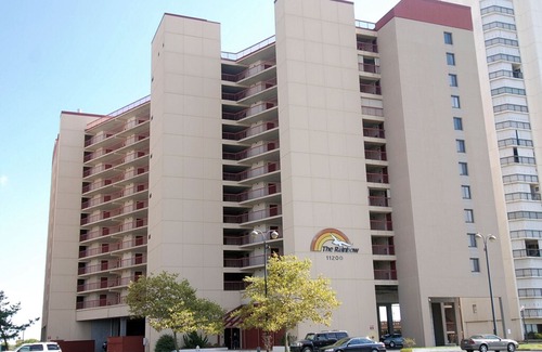 North Ocean City Apartment | Hemingway's Hideout- Ocean Front 3 Bedroom Luxury Condo - Rainbow 1001