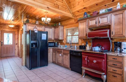 Hemlock Hills House | Hemlock Manor