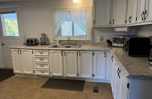 Oneonta House | Hemlock - Quiet neighborhood, fire pit, large backyard, near All Star Village