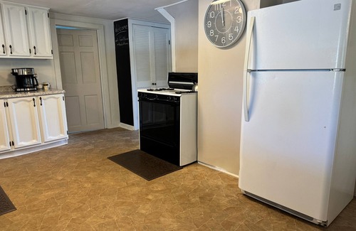 Oneonta House | Hemlock - Quiet neighborhood, fire pit, large backyard, near All Star Village