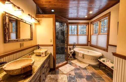 Lake Placid Cabin | HemLocke Lodge Panoramic Mountain views! MOUNTAIN LAKE POOL AND SALT WATER SPA!